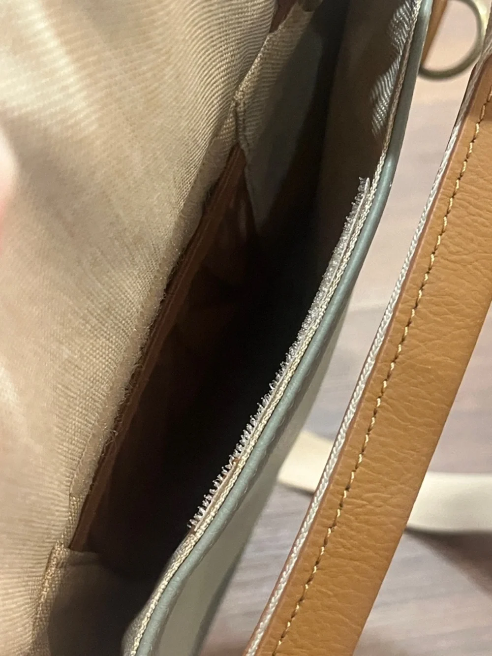 Epic Laptop beige & gray bag with adjustable strap unisex business travel work